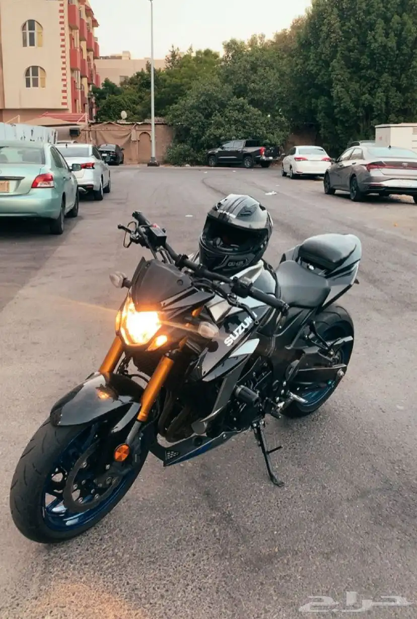 سوزوكي Gsxs-s750 2021 ستريت فايتر 1