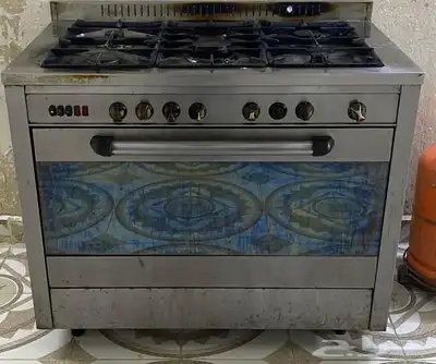 للبيع فرن 0