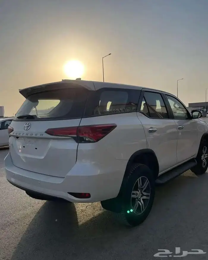 باقل قسط شهري فورتشنر gx2 بنزين 2025 (ايجار منتهي بالتمليك) 4