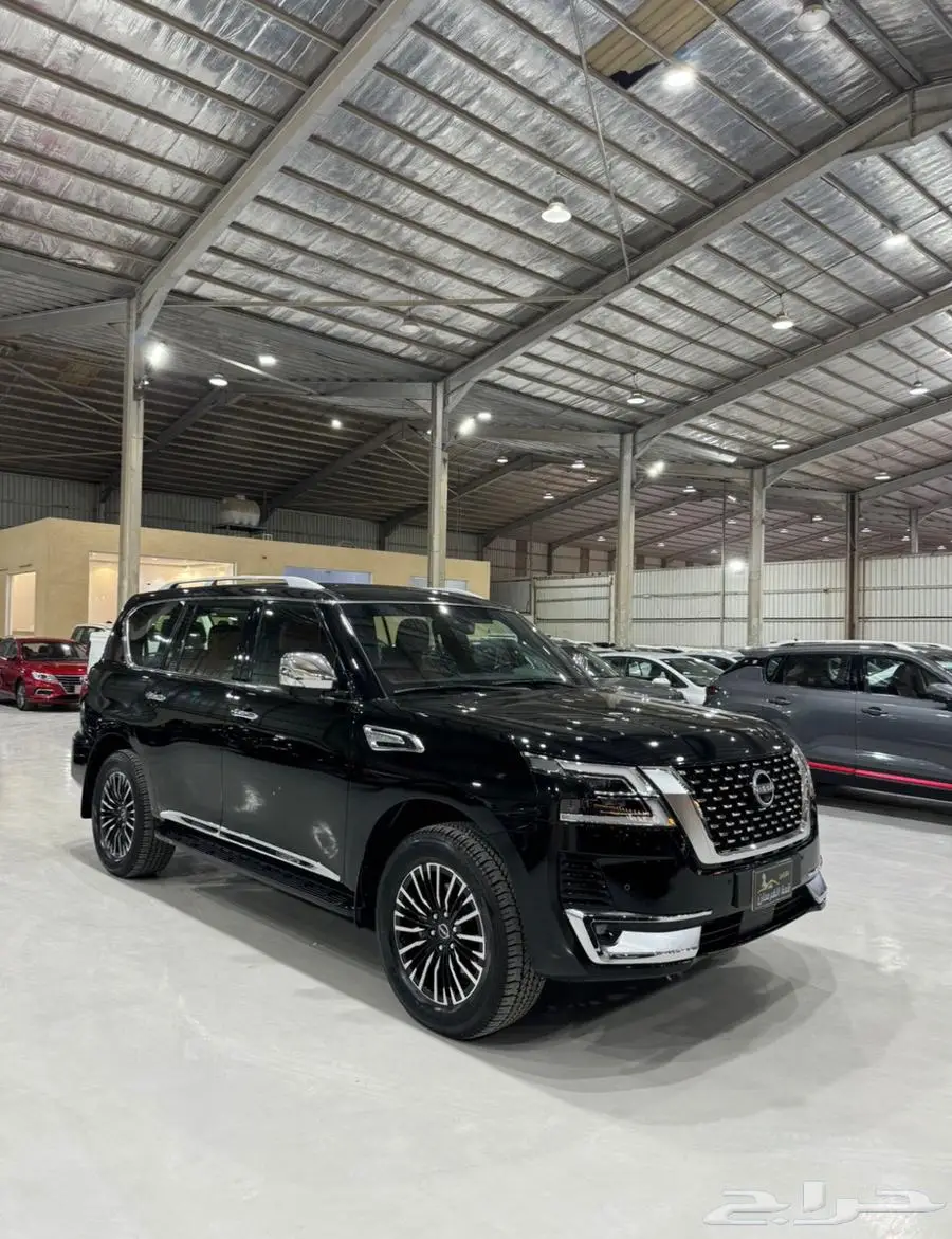 نيسان بلاتنيوم 2023 4