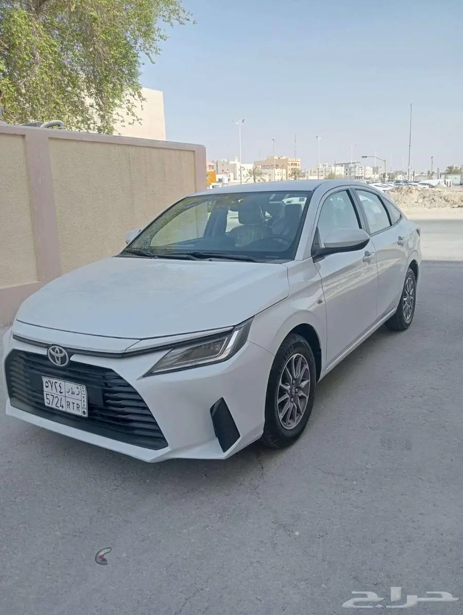 تويوتا يارس 2023 0