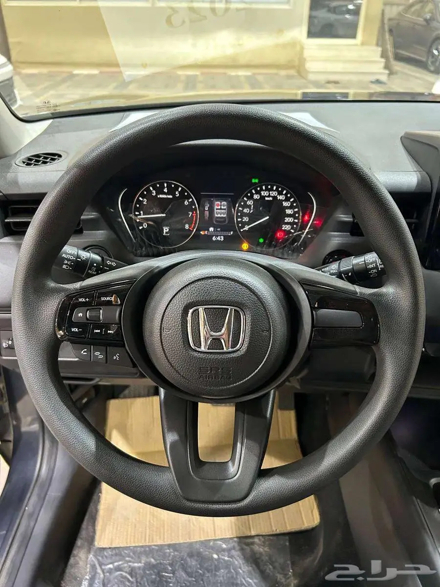 عرض خاص هوندا HR-V استاندر 1500موديل 2023 بطاقه جمركيه 11