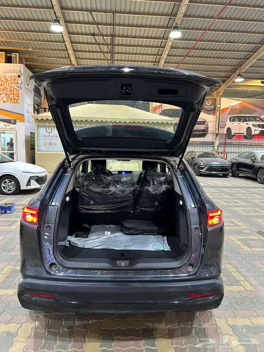 عرض خاص هوندا HR-V استاندر 1500موديل 2023 بطاقه جمركيه 6