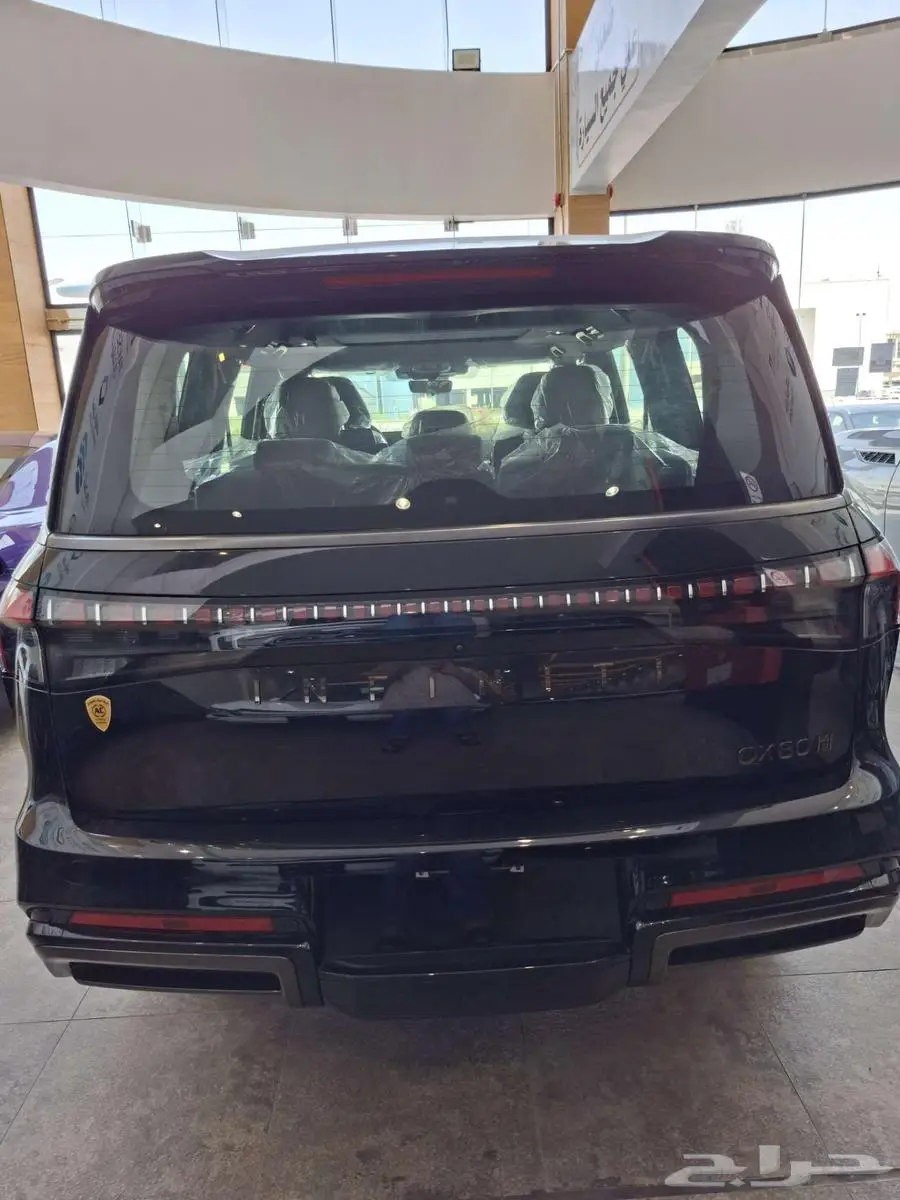 انفنيتي QX80 اوتوجراف 2025 4