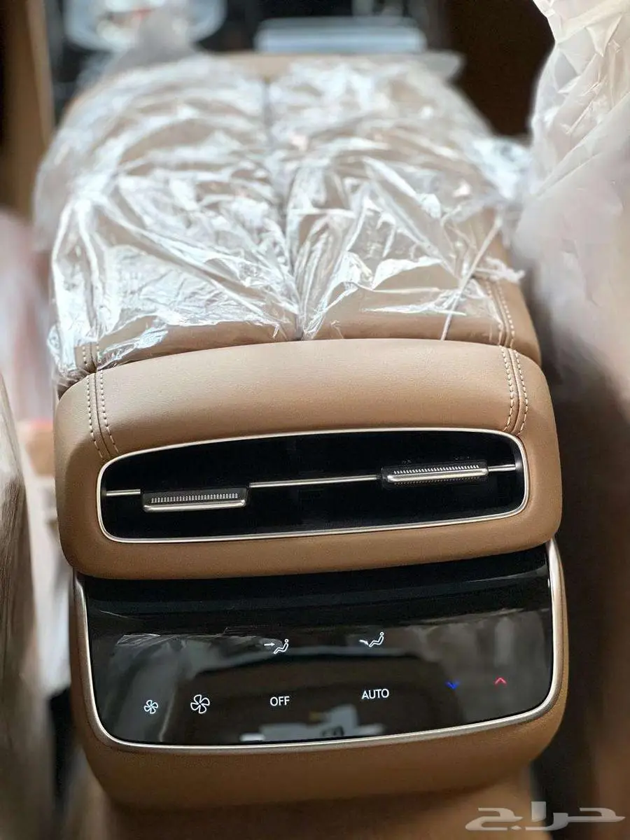 جنسيس G80 برستيج 2025 لون اسود و رمادي 10