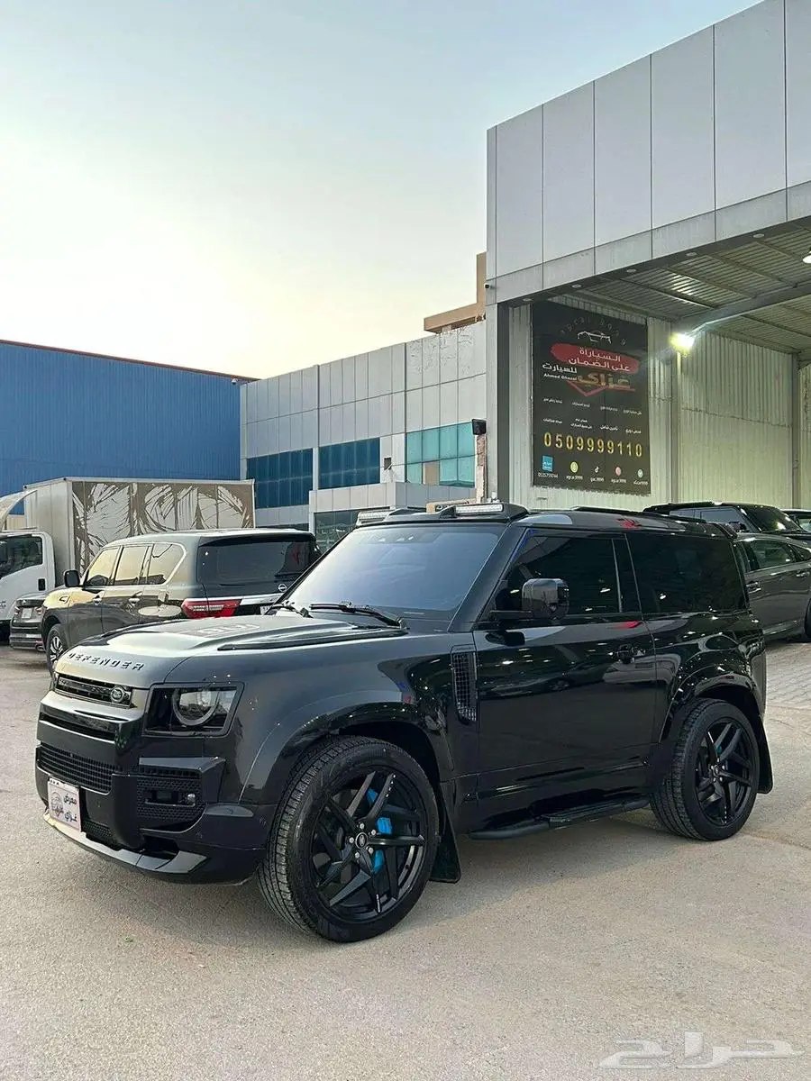 لاندروفر ديفندر 2022 Khan Edition من النوادر خان ادشن 1