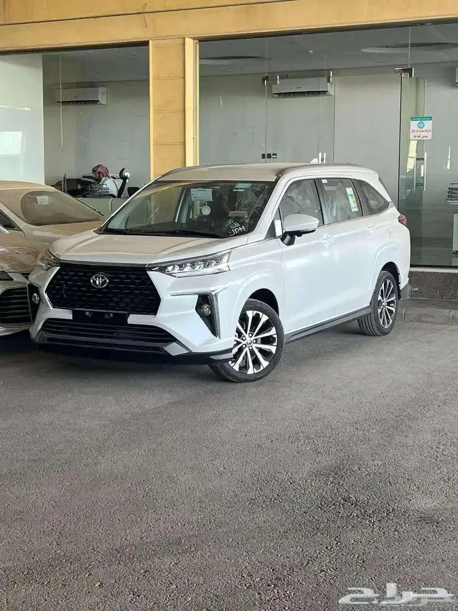 تويوتا فيلوز GLX بنزين سعودي 2025 بقسط 1100 لدى الحسن 0