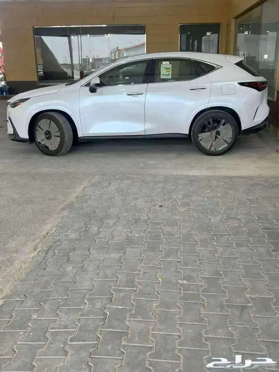 لكزس NX350 فئة AA خليجي 2025 بقسط 2512 لدى الحسن 2