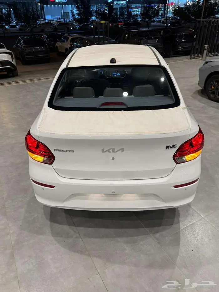كيا بيجاس GLS 2025 12