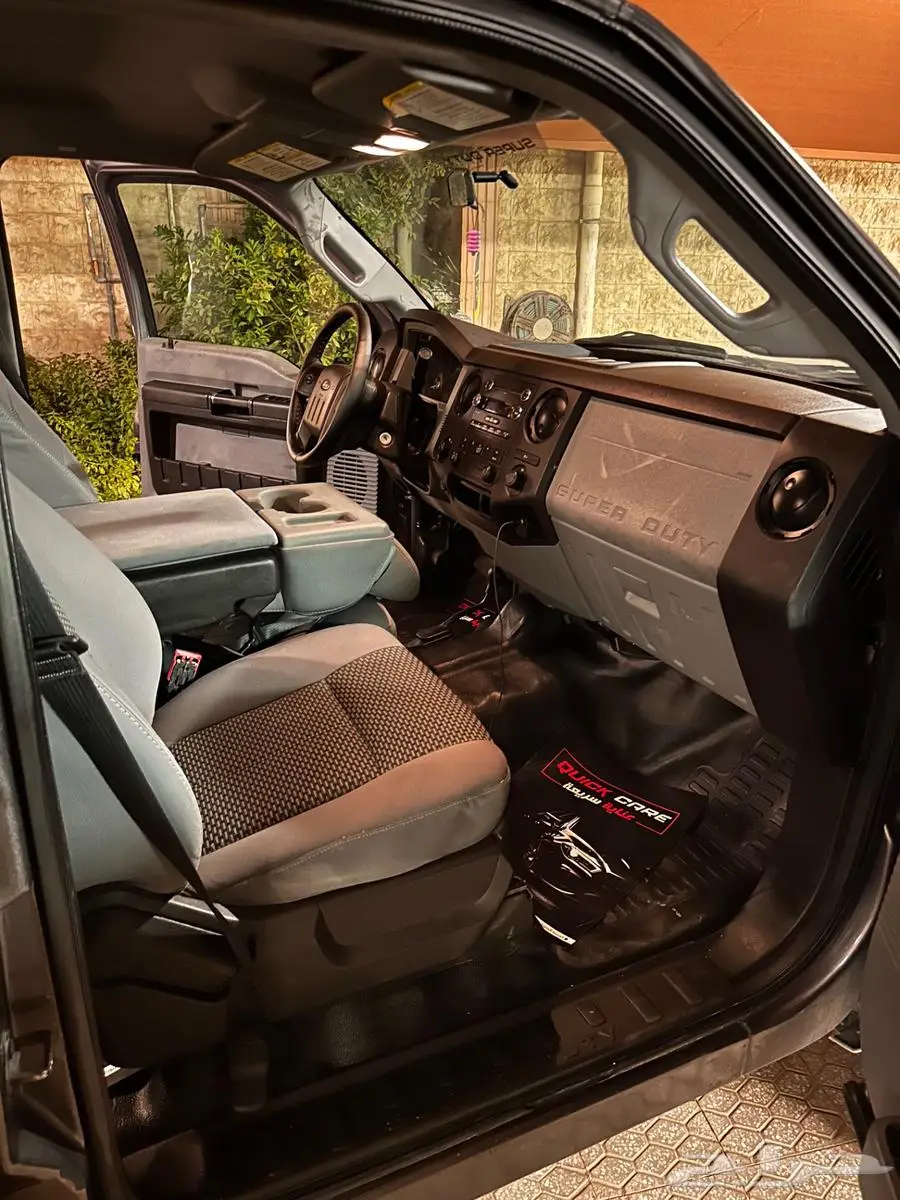 للبيع فورد F350 مخزن 19