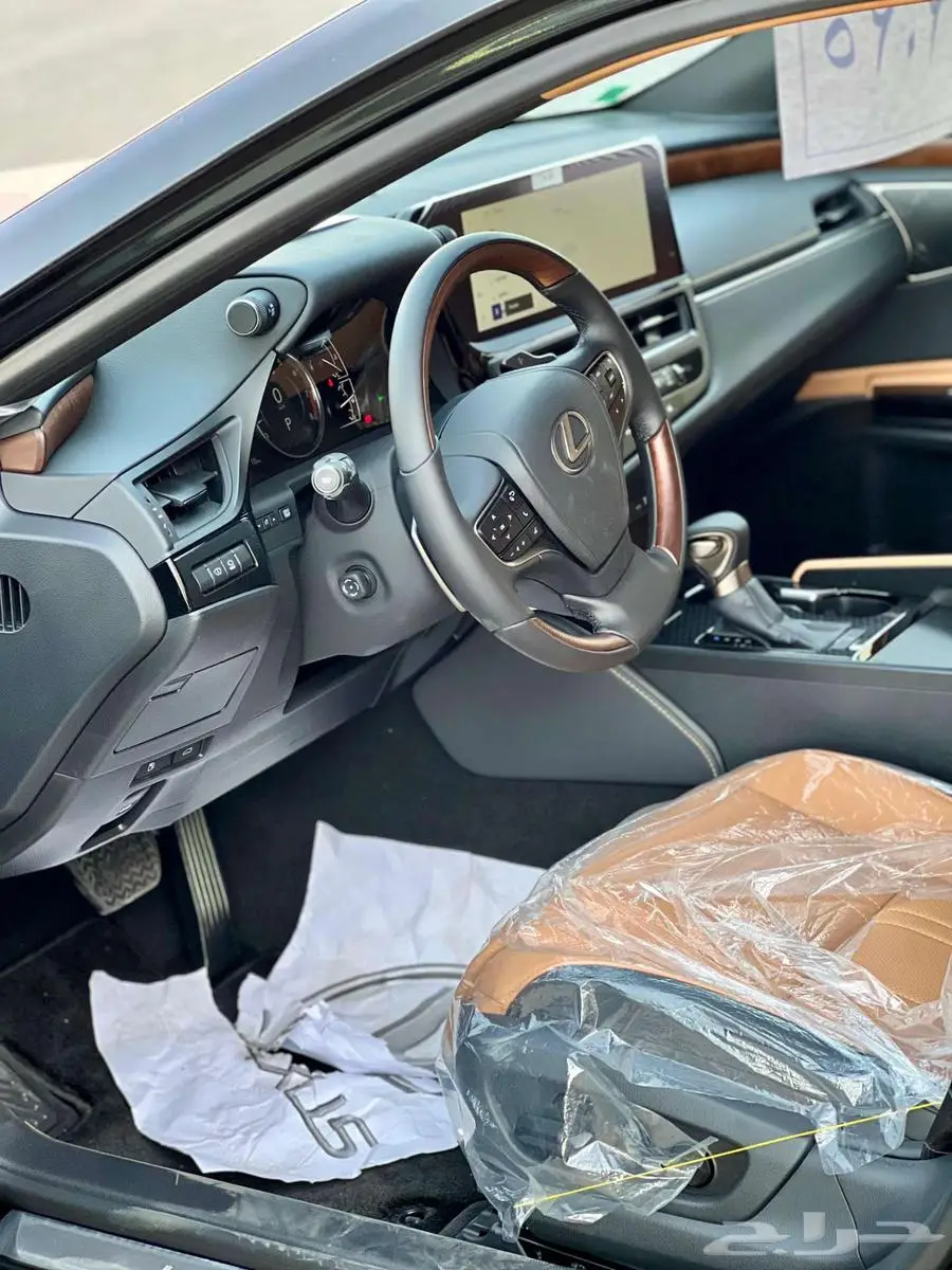 لكزس ES350 DD كويتي 2025 8