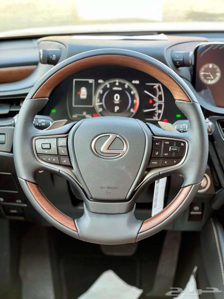 لكزس ES350 DD كويتي 2025 4