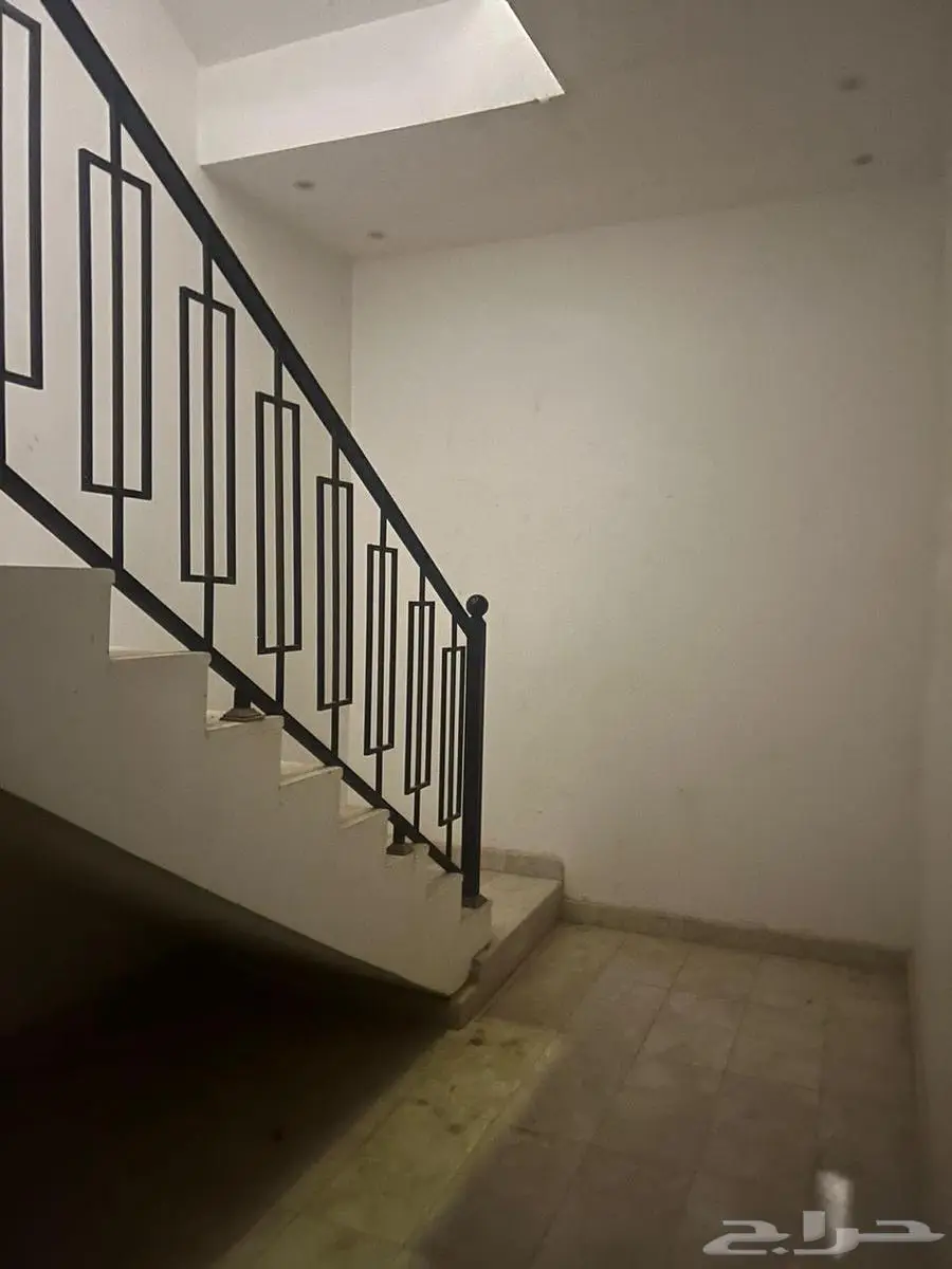 للايجار شقة في فلة فاخرة حي العارض 5
