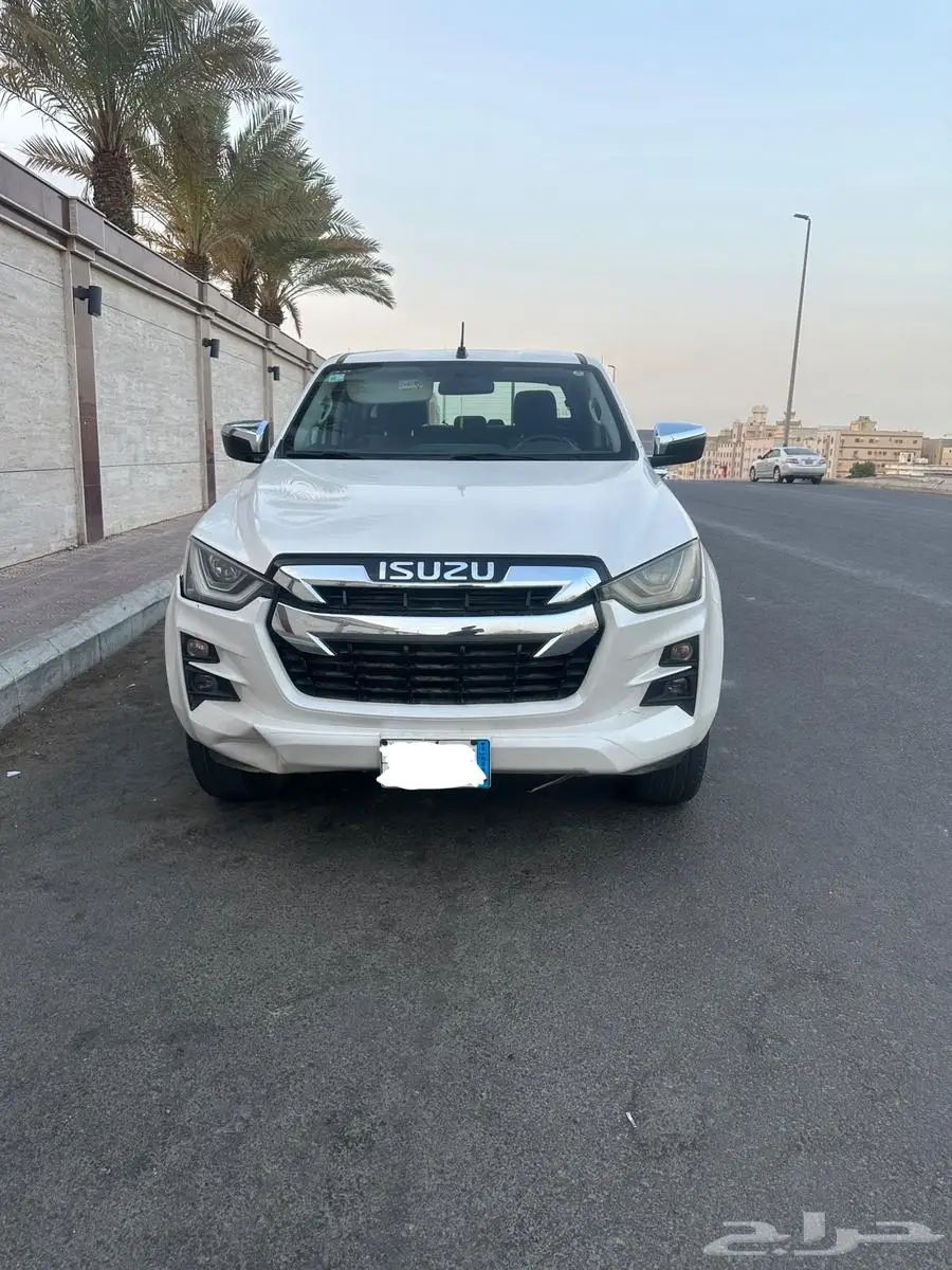 ايسوزو ديماكس LS للبيع 4