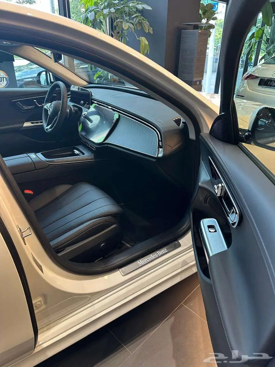 مرسيدس E200 اصفار وارد كوريا 7