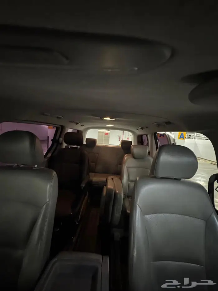 هيونداي فان ديزل H1 2015 نظيف 3