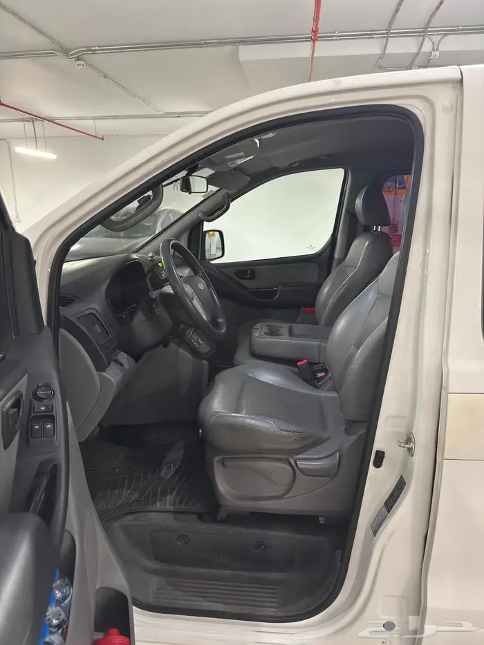 هيونداي فان ديزل H1 2015 نظيف 20