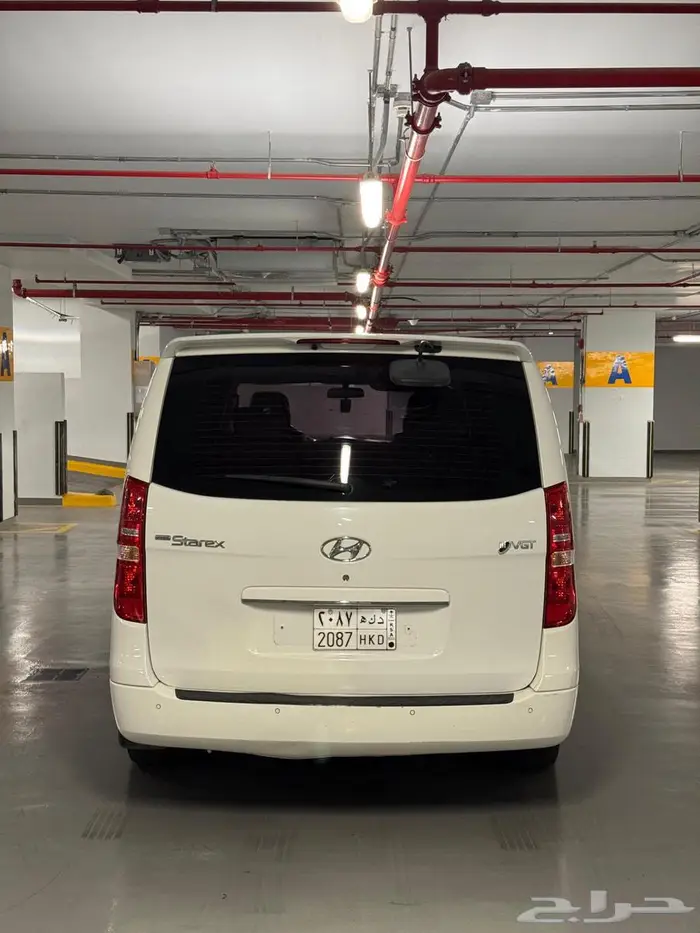 هيونداي فان ديزل H1 2015 نظيف 26