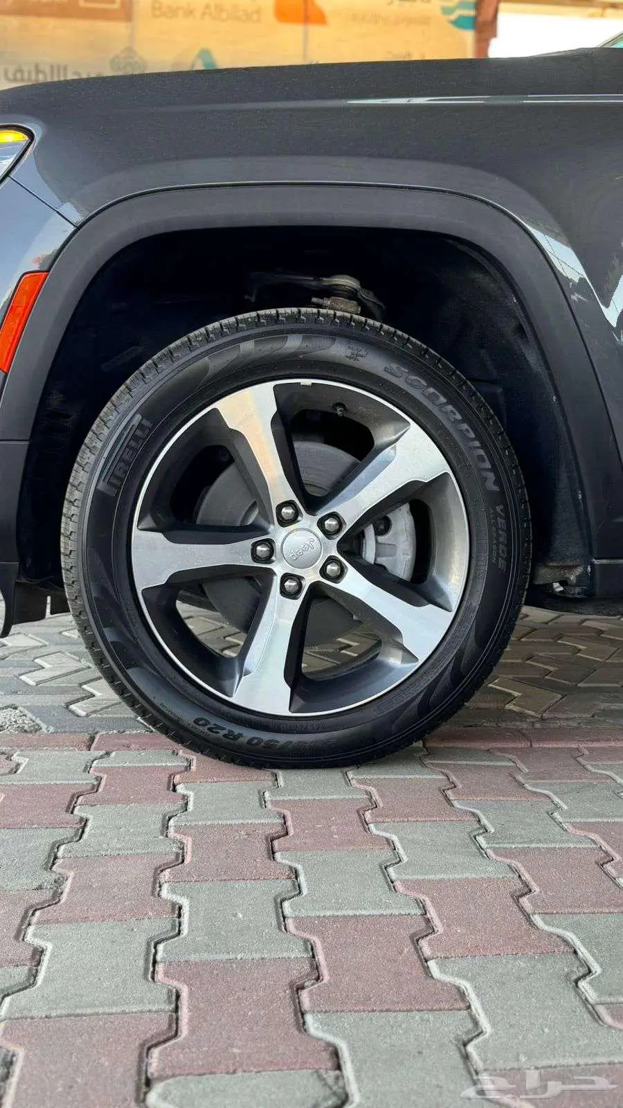 جراند شيروكي ليمتد 2024 11
