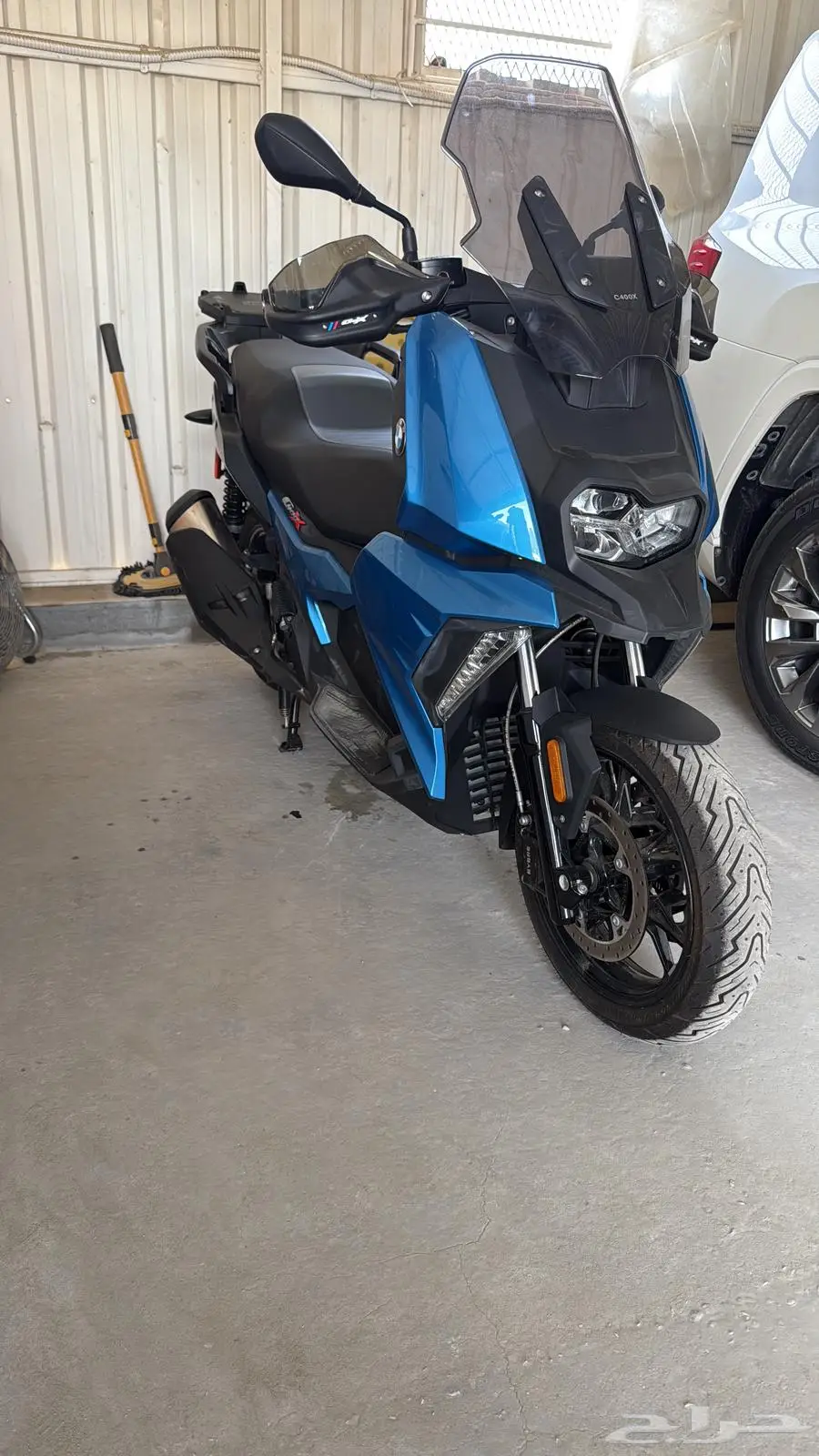 دباب BMW C400X index
