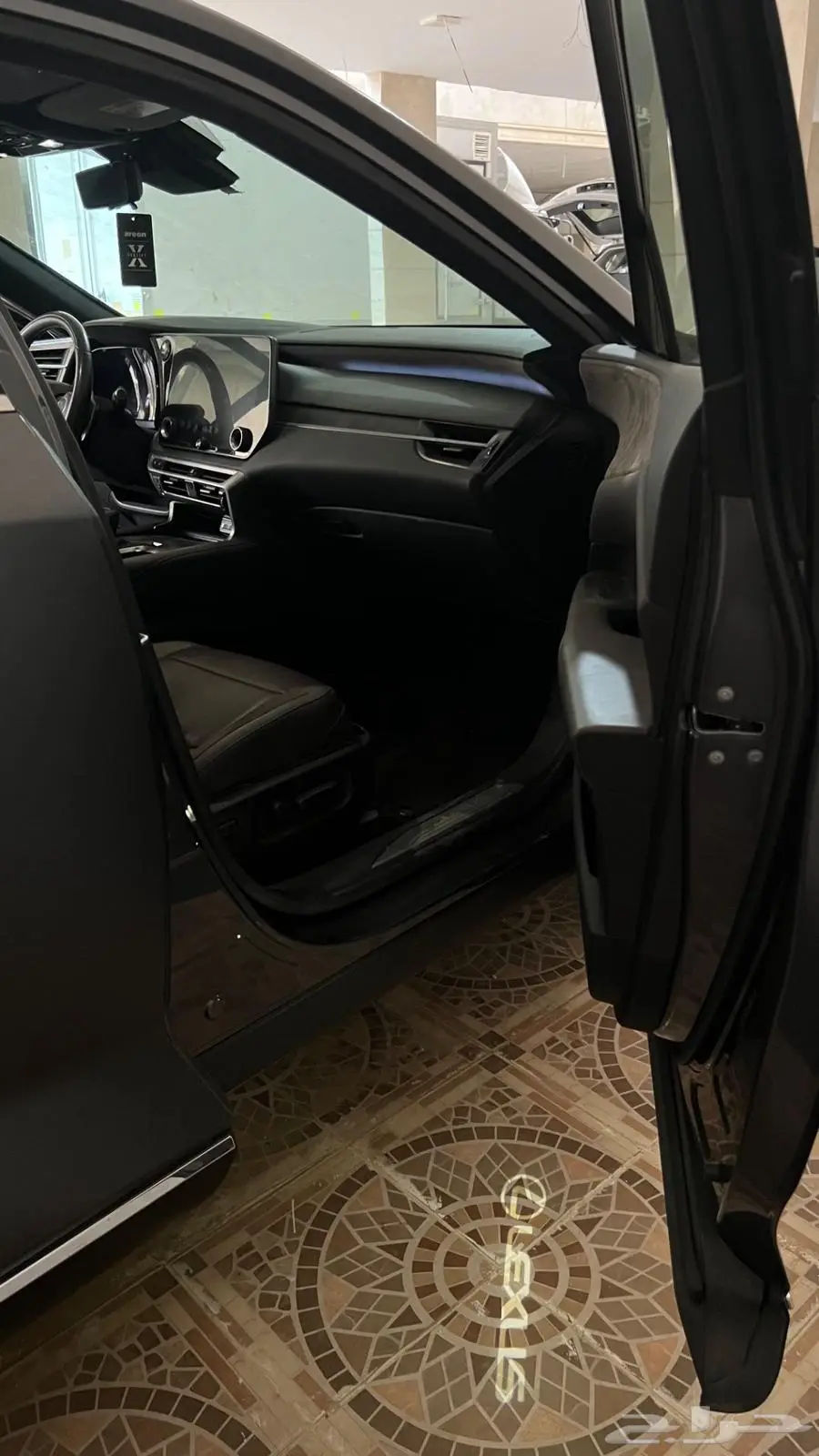 لكزس Rx350h موديل 2023 3