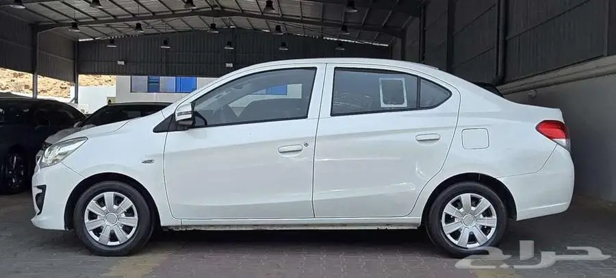 ميتسوبيشي اتراج 2020 ستاندر 3