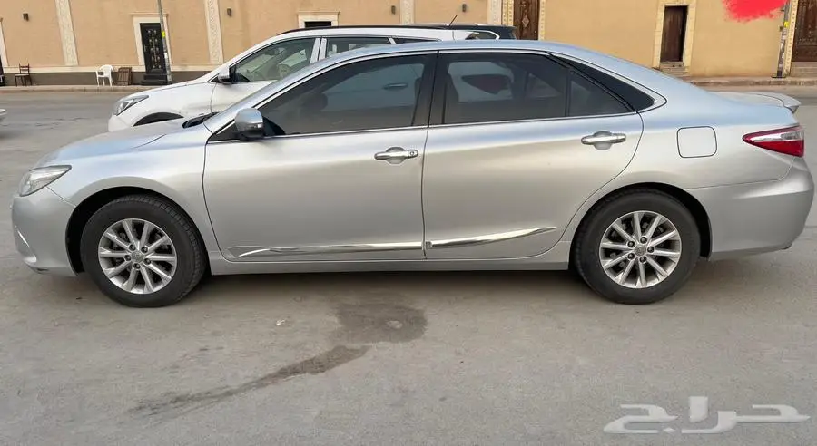 كامري فل كامل GLX 3