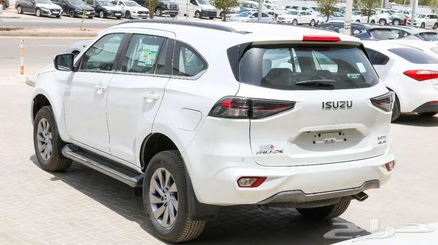 جيب ايسوزو MUX فل كامل موديل 2025 متوفر كاش  اقساط 9