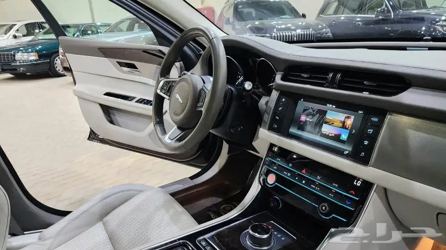 جاكور XF 2018 12