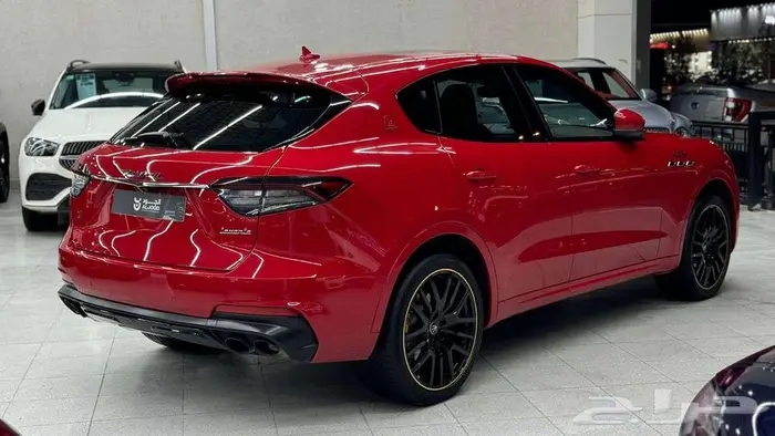 2021 مازيراتي ليفانتي MASERATI levante 6