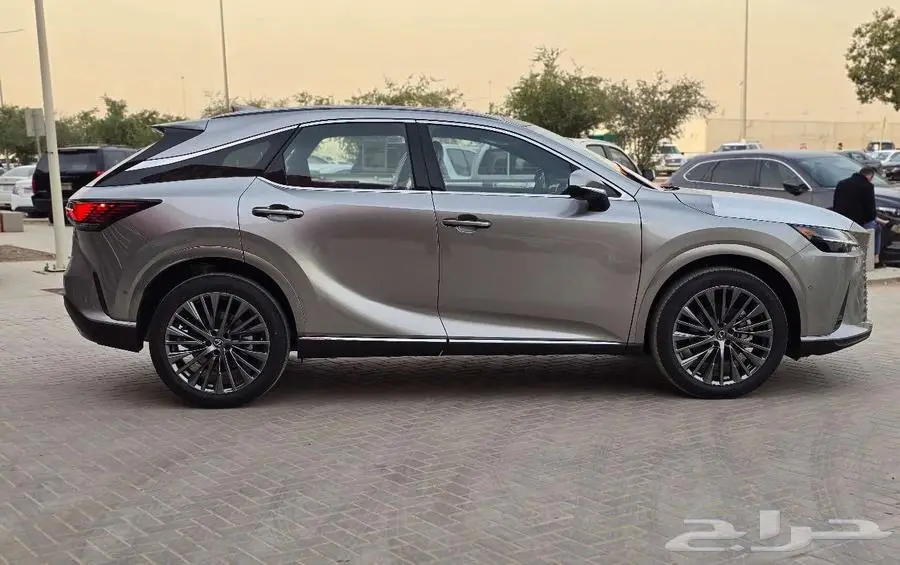 اكزس RX 350 BB 2025 3