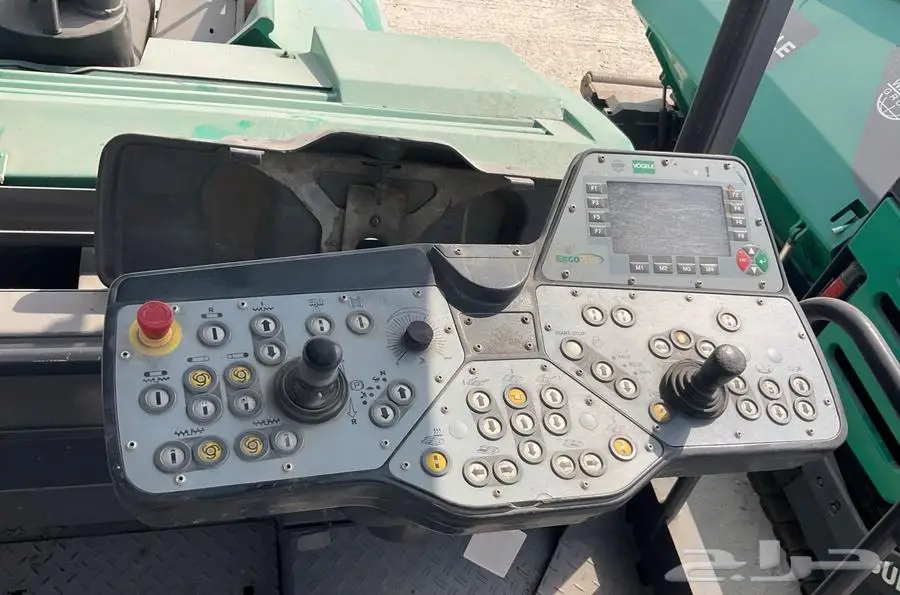 للبيع فرادة إسفلت Vogele Super S1800-2L موديل 2016 10