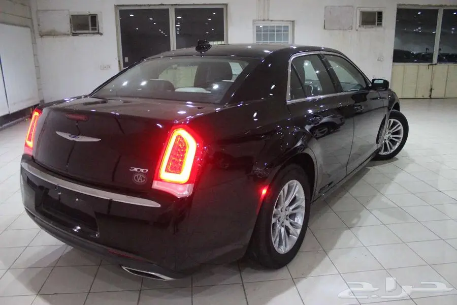 كرايسلر 2019-300 اسود بطاقة جمركية بوية بلدها 19