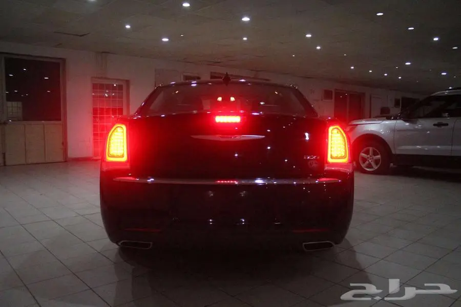 كرايسلر 2019-300 اسود بطاقة جمركية بوية بلدها 30