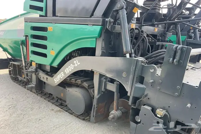 للبيع فرادة إسفلت Vogele Super S1800-2L موديل 2016 5