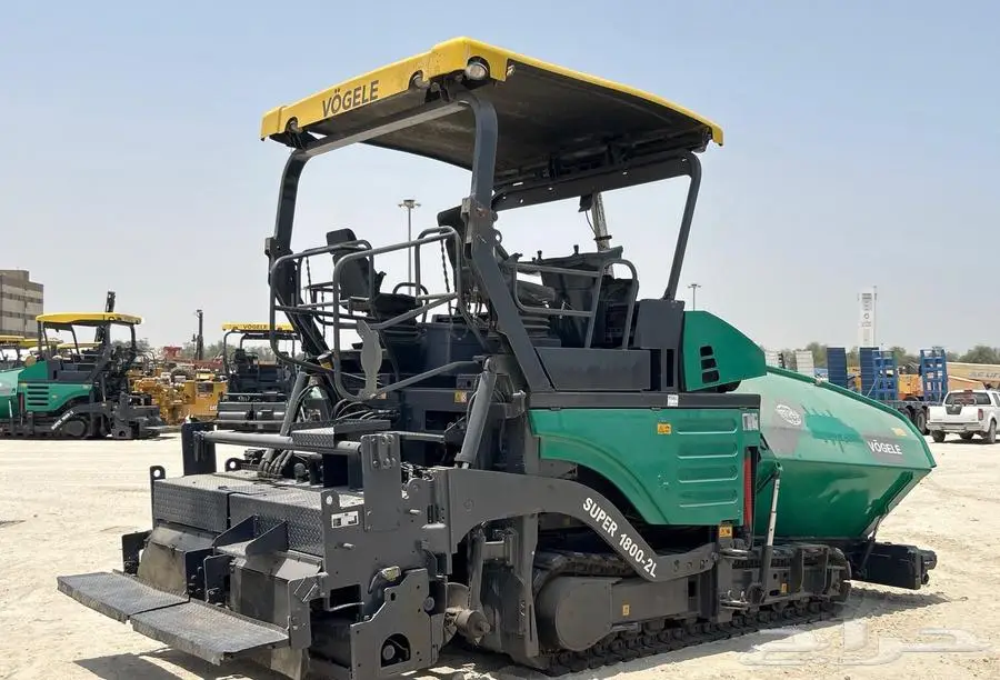 للبيع فرادة إسفلت Vogele Super S1800-2L موديل 2016 1