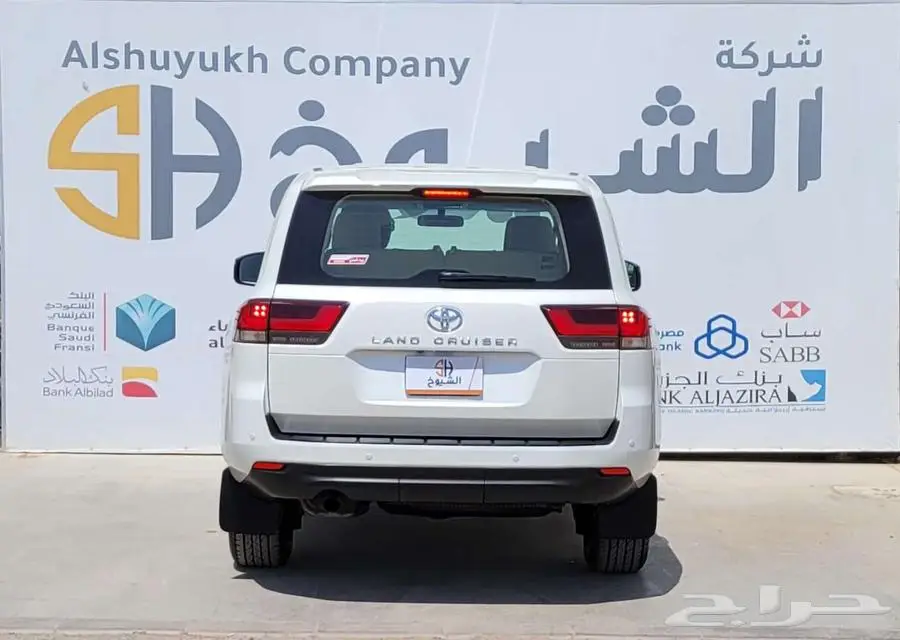 تويوتا لاندكروزر ديزل موديل 2022 4