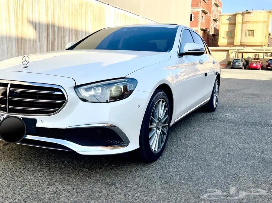 مرسيدس E300 موديل 2021 1