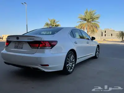 لكزس LS600HL هايبرد عداد 61الف فقط 39