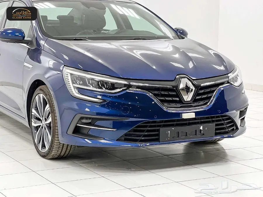 رينو ميجان نص فل 2023- 59800 شامل الضريبة أحمر 4