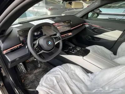 BMW 520 2025 ( بدون ما تحتار .. لدينا اقل الاسعار ) 8