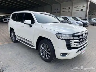 تويوتا لاندكروزر GXR-4 موديل 2023 عداد 73 الف كم 2