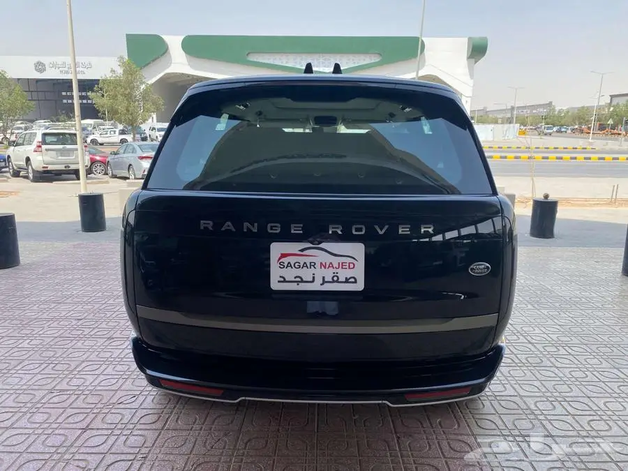 رنج روفر HSE فل كامل 2023 اسود 14