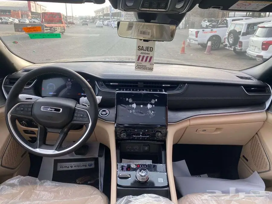 جيب شروكي موديل 2024 ليميتد بلس أصفار كاش وتقسيط 8