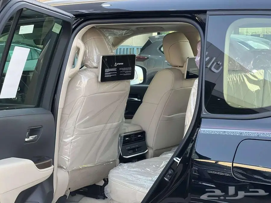 لاندكروزر GXR L4 جلد ابواب شفط (بريمي) 2025 كاش واقساط 8