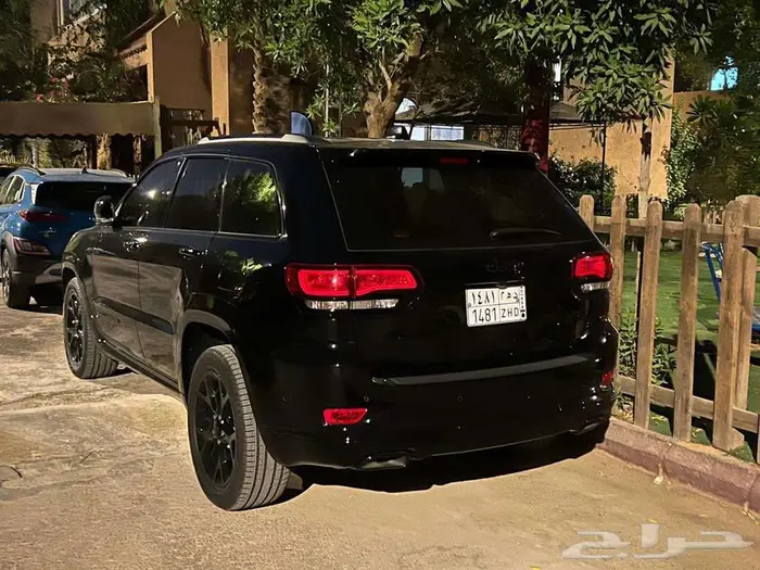 Jeep Grand Cherokee Limited S Black Edition 3