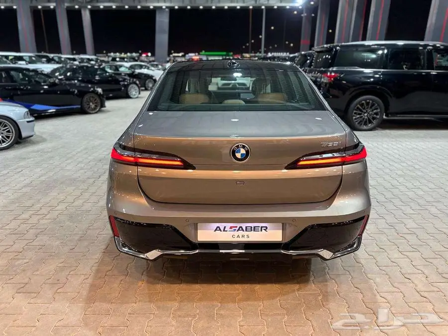 بي ام دبليو 735i_ 2026_ ضمان __وصيانة مجاني___( مباع ) 6