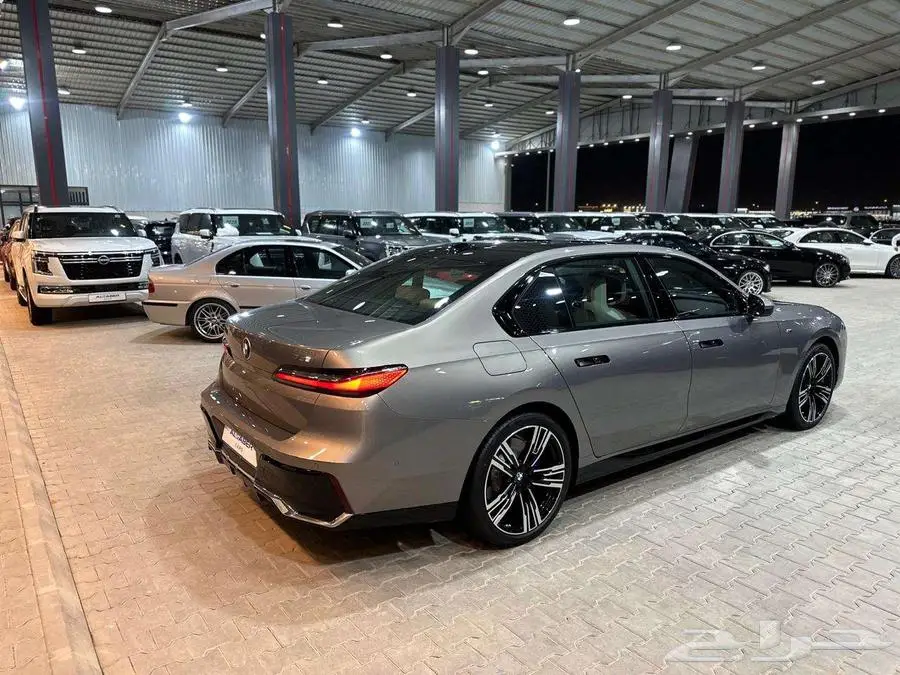 بي ام دبليو 735i_ 2026_ ضمان __وصيانة مجاني___( مباع ) 4