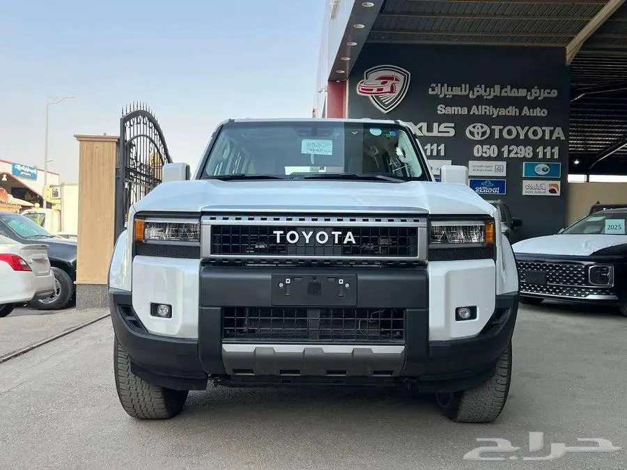 تويوتا برادو TXL 2 بنزين 2025 متاح اقساط و كاش 1