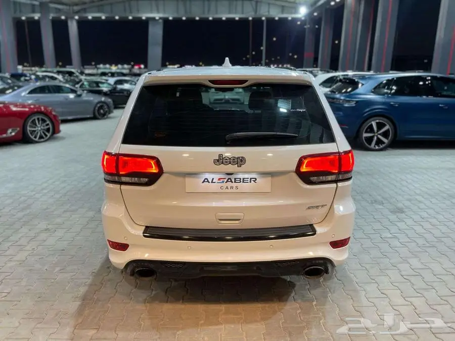 جيب شروكي SRT 6
